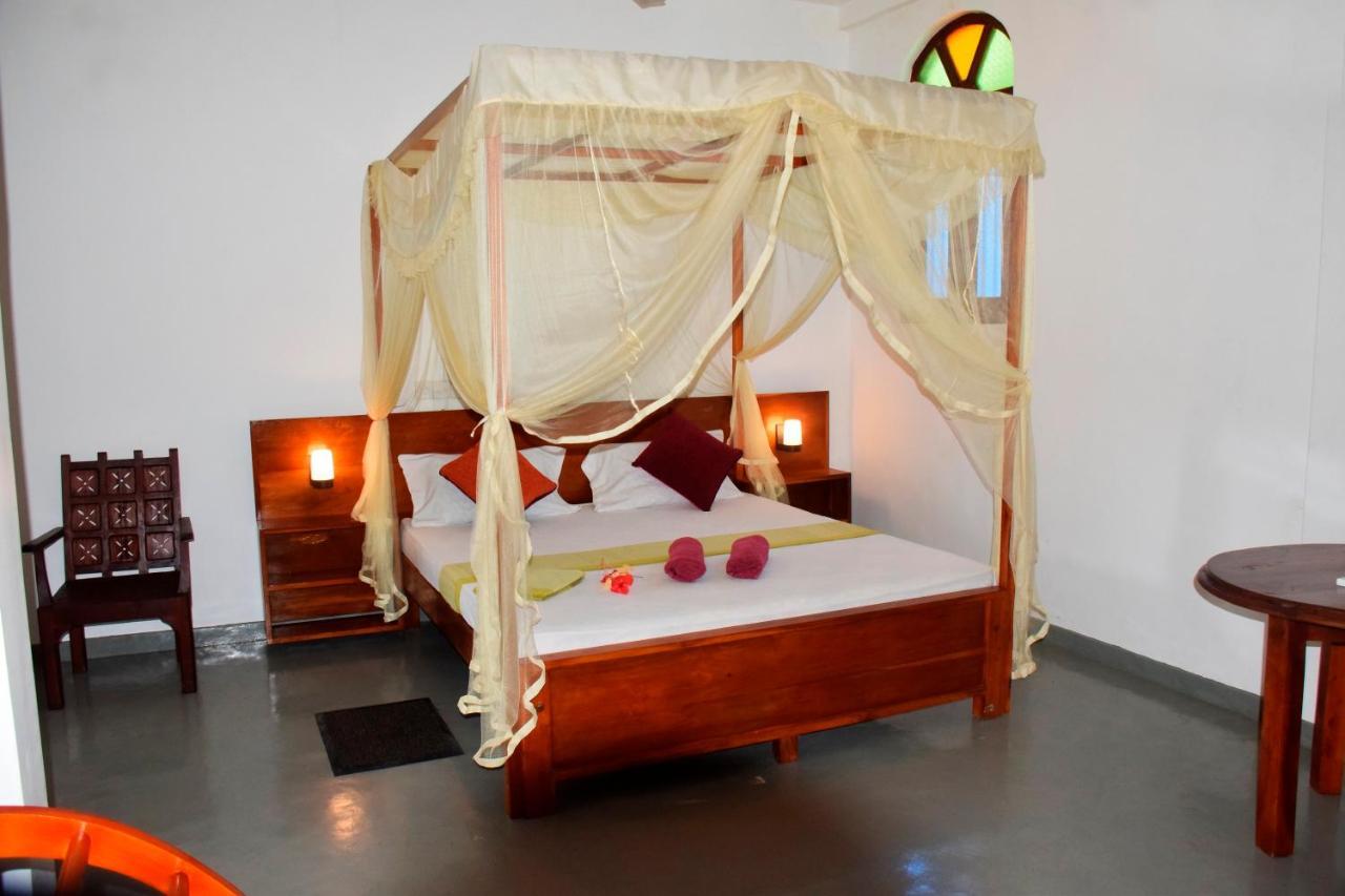 מיריסה Mira Whales Resort מראה חיצוני תמונה